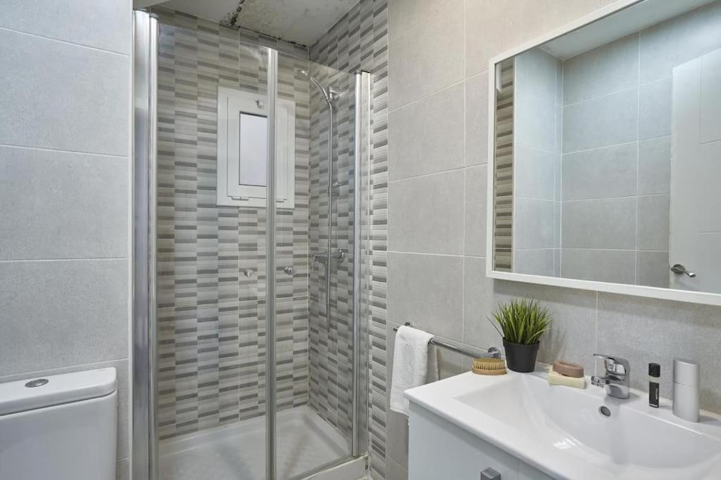 Bebarceloner Sant Andreu Apartments - 3 Bedrooms Экстерьер фото